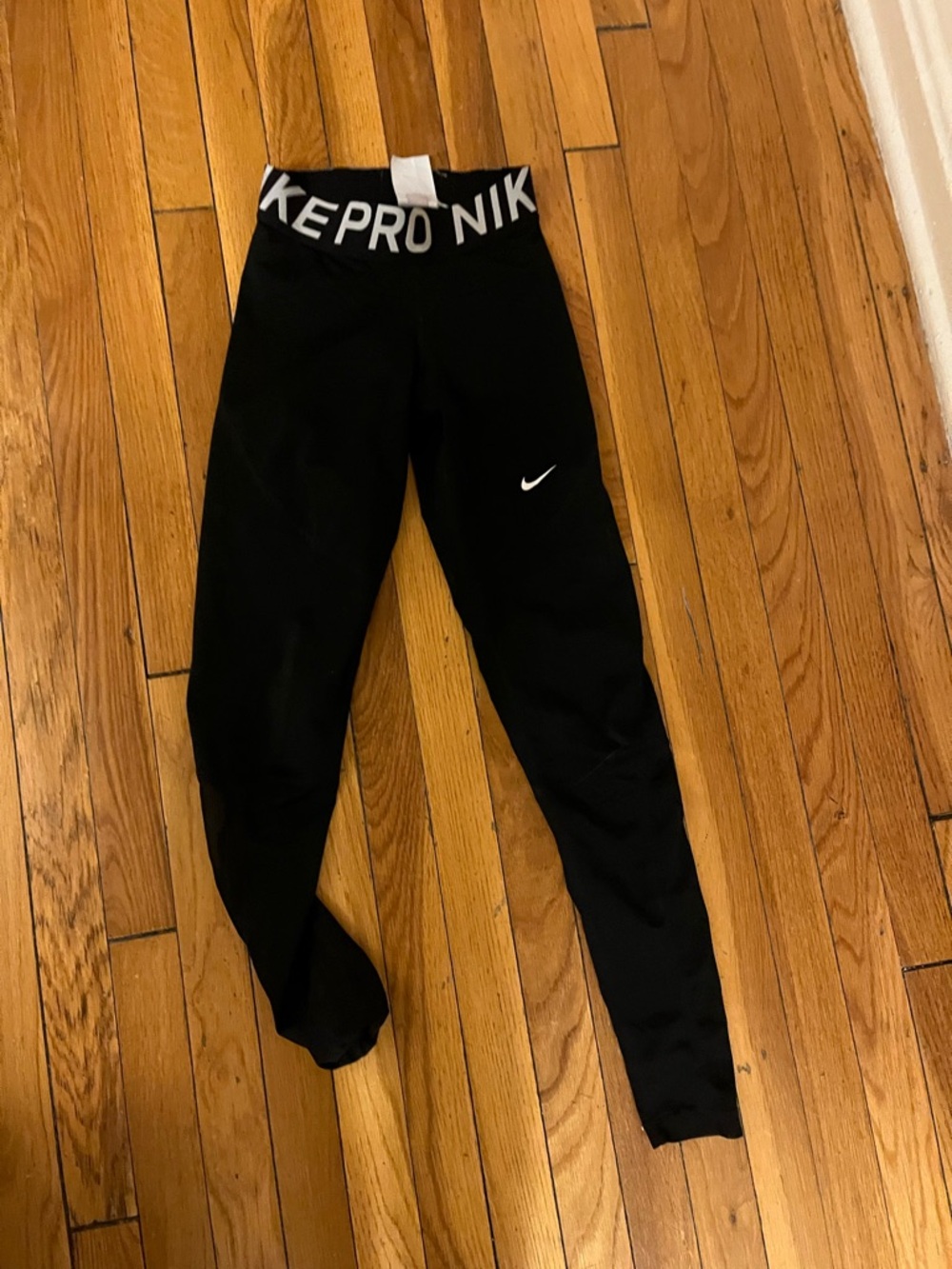 Nike Black women’s Pro Training Leggings with White Swoosh